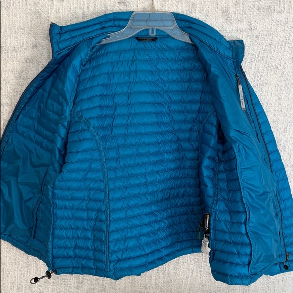 L.L. Bean Ultralight 850 Down Sweater Jacket, Size Large - Picture 2 of 7